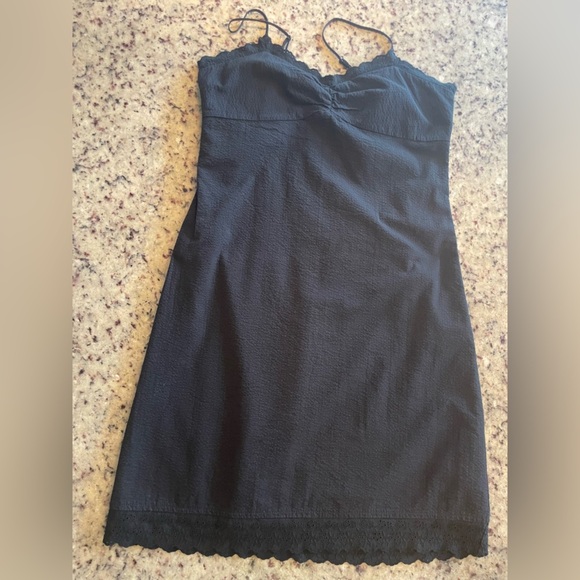 GAP Dresses & Skirts - Women’s Y2K gap 100% cotton black dress size 4